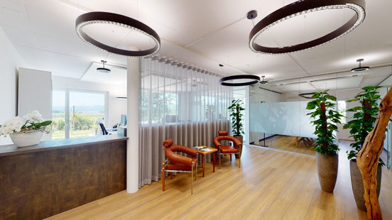 >Das neue Gesicht auf sechs Schultern